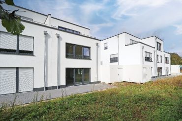 JA, zum Neubau-Einfamilienhaus mit Sonnenterrasse und Garten Montanushof in Solingen-Aufderhöhe – Bild: 12498