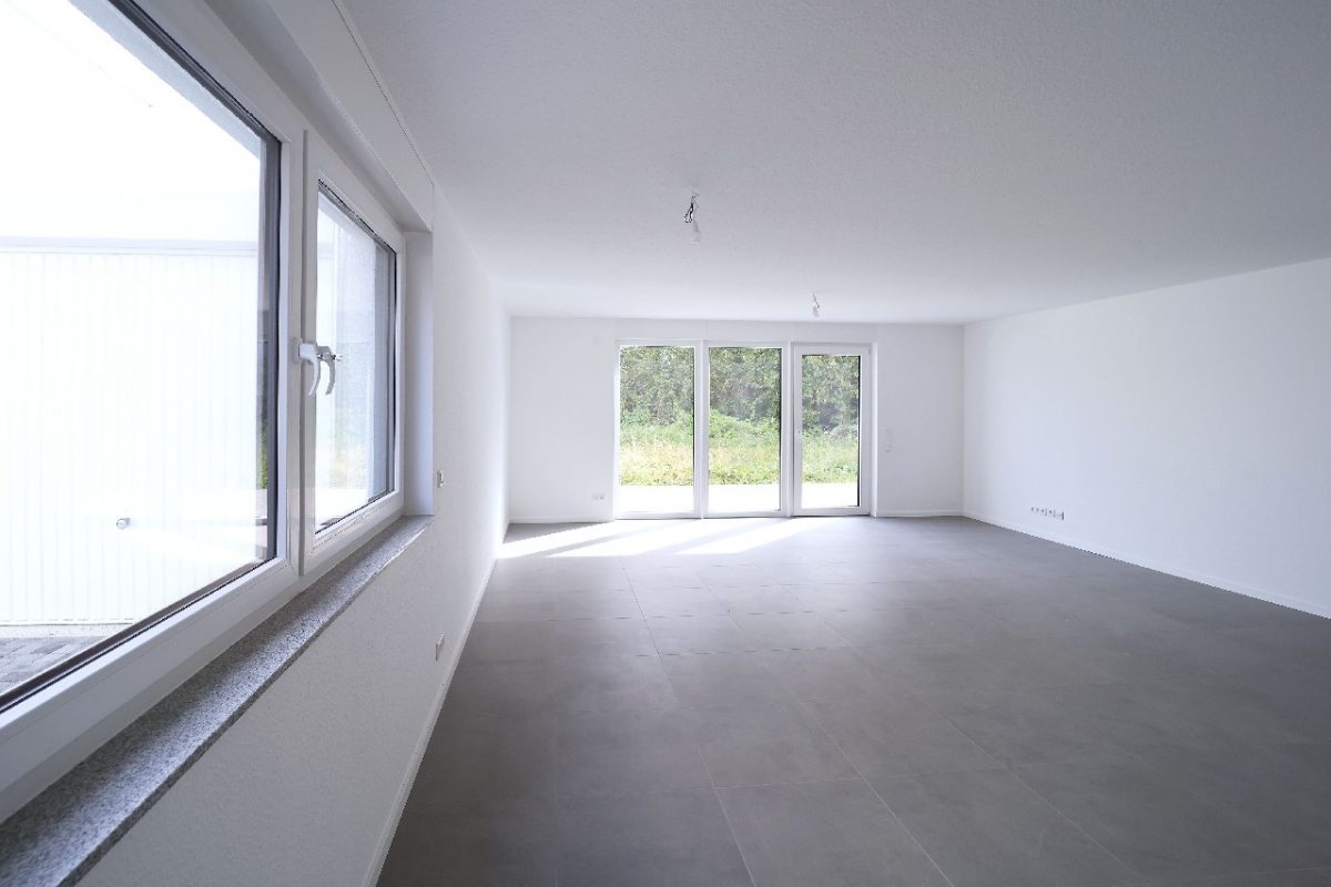 JA, zum Neubau-Einfamilienhaus mit Sonnenterrasse und Garten Montanushof in Solingen-Aufderhöhe – Bild: 12932