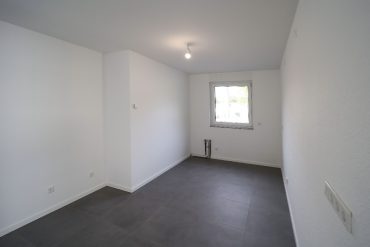 JA, zum Neubau-Einfamilienhaus mit Sonnenterrasse und Garten Montanushof in Solingen-Aufderhöhe – Bild: 12934