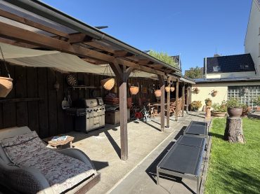 JA zum topsanierten Mehrgenerationenhaus mit Garagen  und  Carport in zentraler Lage von Solingen-Ohligs – Bild: 23722