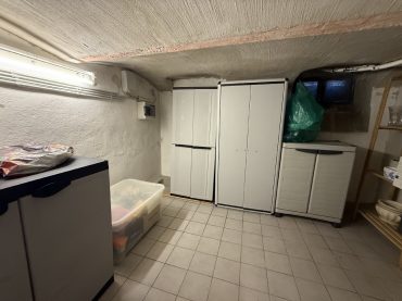 JA zum topsanierten Mehrgenerationenhaus mit Garagen  und  Carport in zentraler Lage von Solingen-Ohligs – Bild: 23725