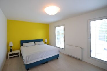 JA, zur Penthouse-Alternative mit Garage, Außenstellplätzen und Garten … OHNE Käuferprovision! – Bild: 24090