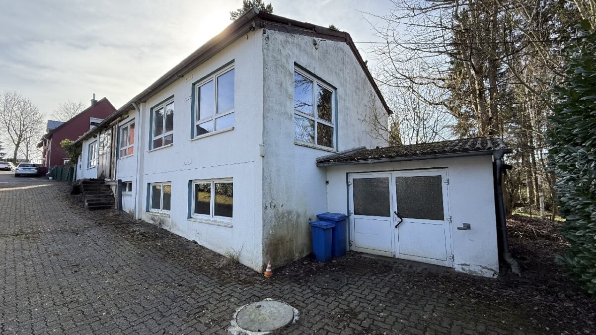 JA, zur Werkshalle mit Büro und Garage in Solingen – Bild: 24435