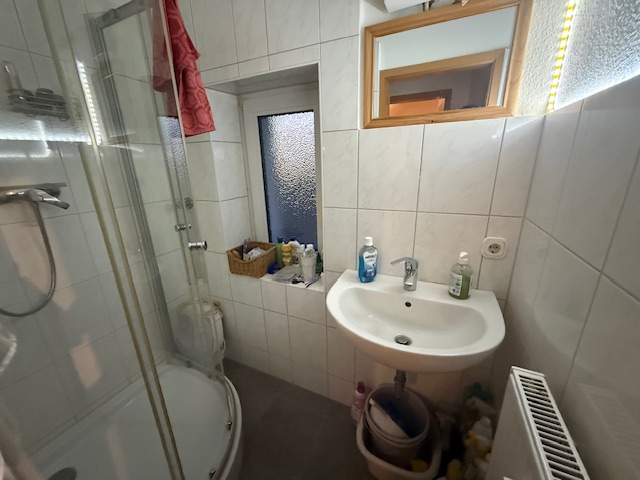 JA, zu den drei TOP-gepflegten Mehrfamilienhäusern mit Garage und Stellplätzen in Solingen-Gräfrath! – Bild: 24424