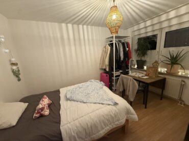 JA, zu den drei TOP-gepflegten Mehrfamilienhäusern mit Garage und Stellplätzen in Solingen-Gräfrath! – Bild: 24426