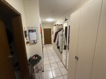 JA, zu den drei TOP-gepflegten Mehrfamilienhäusern mit Garage und Stellplätzen in Solingen-Gräfrath! – Bild: 24409