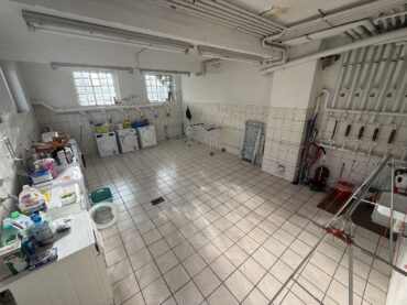 JA, zu den drei TOP-gepflegten Mehrfamilienhäusern mit Garage und Stellplätzen in Solingen-Gräfrath! – Bild: 24432