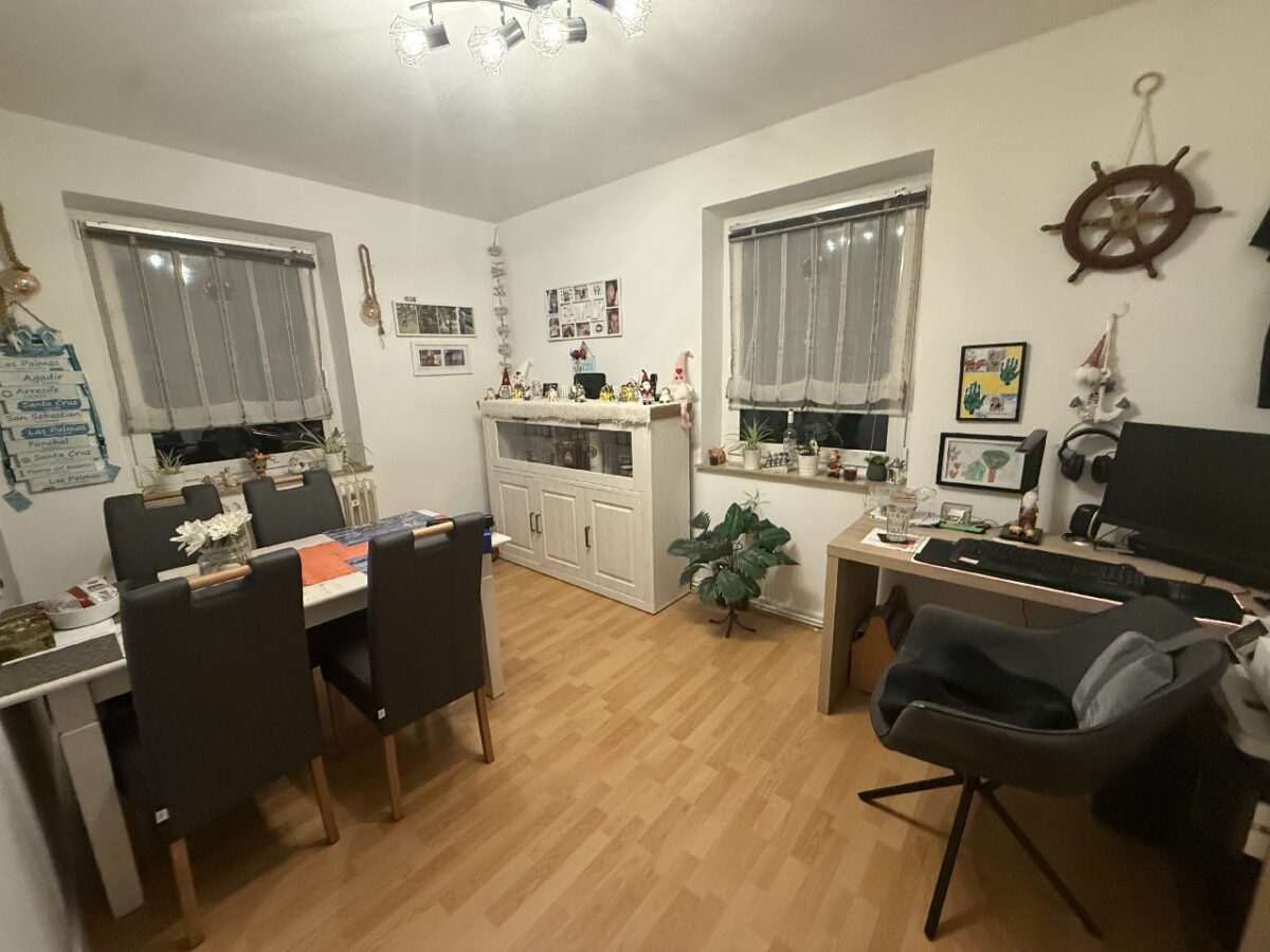 JA, zum voll vermieteten 6-Familienhaus mit Garagen in bevorzugter Lage der Solinger-Südstadt! – Bild: 24189