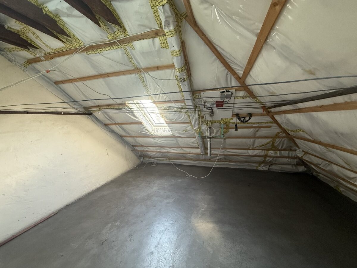 JA, zum voll vermieteten 6-Familienhaus mit Garagen in bevorzugter Lage der Solinger-Südstadt! – Bild: 24193