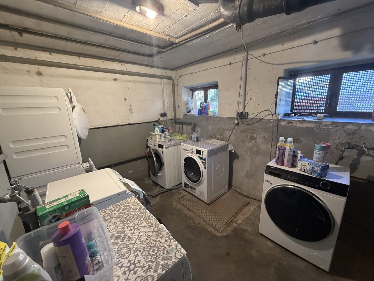 JA, zum voll vermieteten 6-Familienhaus mit Garagen in bevorzugter Lage der Solinger-Südstadt! – Bild: 24194