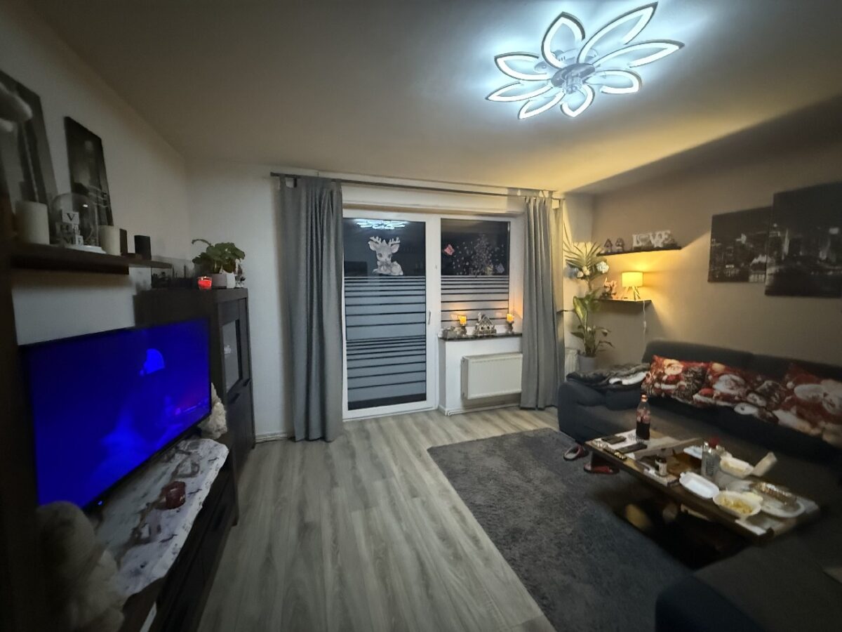 JA, zum voll vermieteten 6-Familienhaus mit Garagen in bevorzugter Lage der Solinger-Südstadt! – Bild: 24177