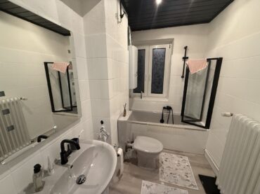 JA, zum voll vermieteten 6-Familienhaus mit Garagen in bevorzugter Lage der Solinger-Südstadt! – Bild: 24180