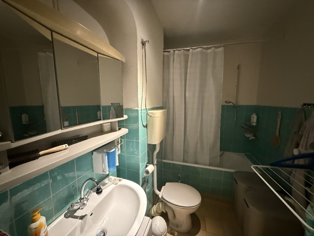 JA, zum voll vermieteten 6-Familienhaus mit Garagen in bevorzugter Lage der Solinger-Südstadt! – Bild: 24182