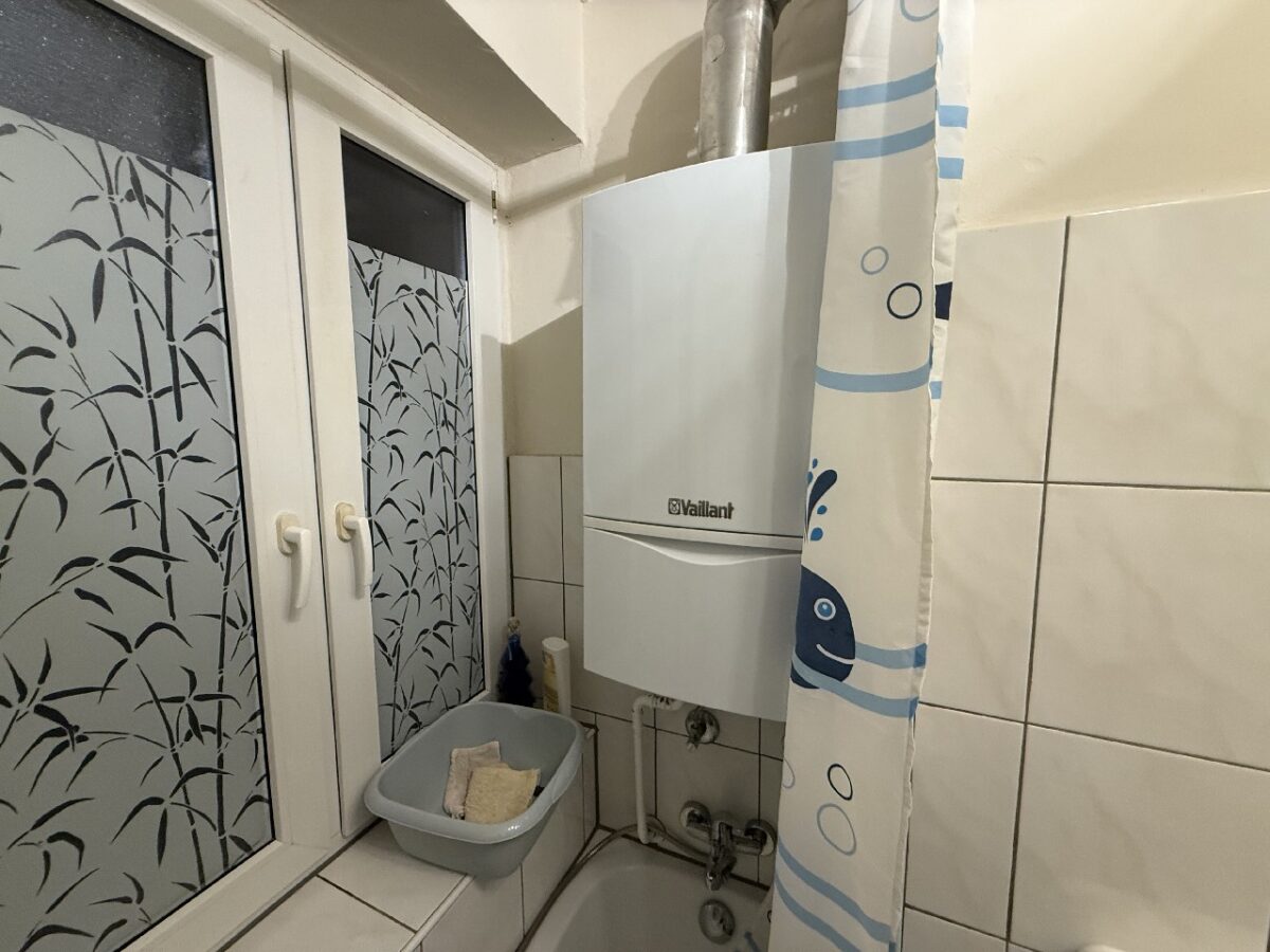 JA, zum voll vermieteten 6-Familienhaus mit Garagen in bevorzugter Lage der Solinger-Südstadt! – Bild: 24184