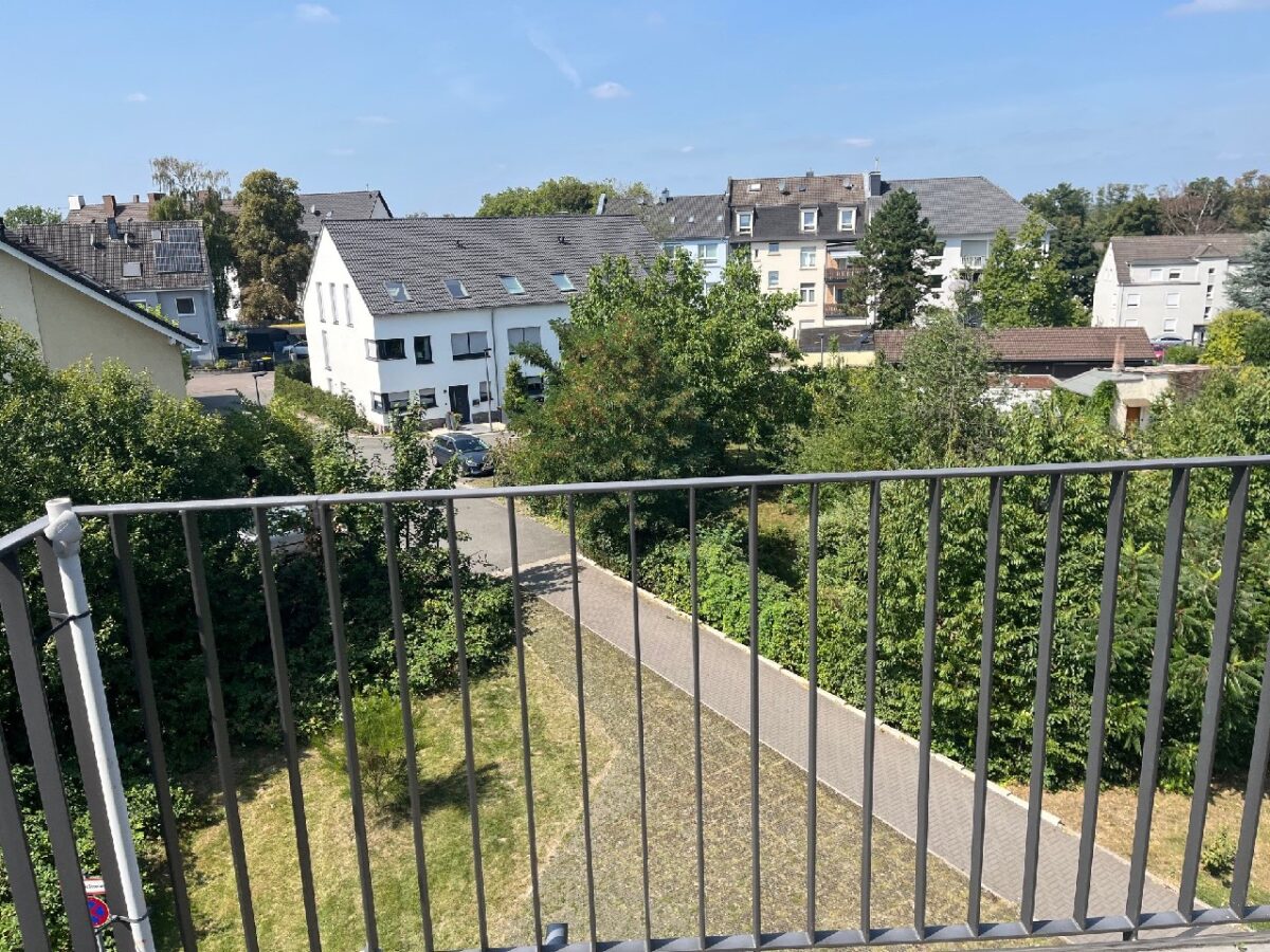 JA, zur 2-Zimmer-Seniorenmietwohnung mit Balkon, Einbauküche und TG-Stellplatz in Solingen-Ohligs! – Bild: 24228
