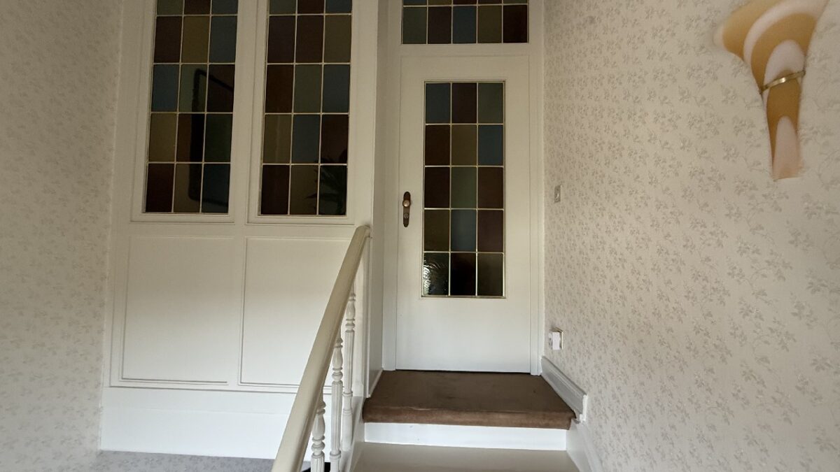 JA, zur Gewerbeliegenschaft mit Lagerhalle, Betriebsgebäude und zwei Wohnhäusern in Solingen-Wald – Bild: 24366