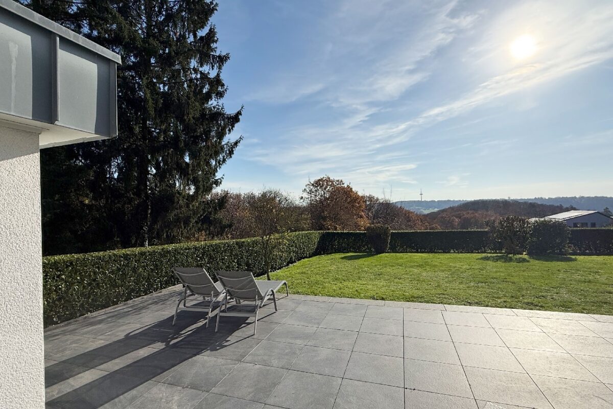 JA, zur Penthouse-Alternative mit Garage, Außenstellplätzen und Garten … OHNE Käuferprovision! – Bild: 24533