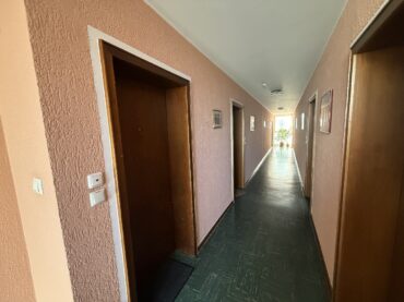 JA, zum großen Wohnhaus mit Balkonen, Garagen und Stellplätzen in begehrter Lage von Solingen-Ohligs – Bild: 24717