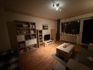 JA, zum großen Wohnhaus mit Balkonen, Garagen und Stellplätzen in begehrter Lage von Solingen-Ohligs – Bild: 24698