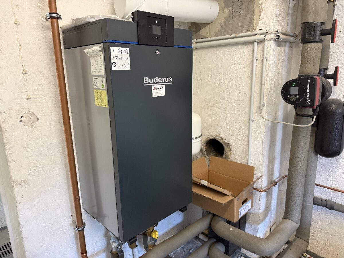 JA, zum großen Wohnhaus mit Balkonen, Garagen und Stellplätzen in begehrter Lage von Solingen-Ohligs – Bild: 24720