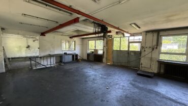 JA, zur Werkshalle mit Büro und Garage in Solingen – Bild: 24827