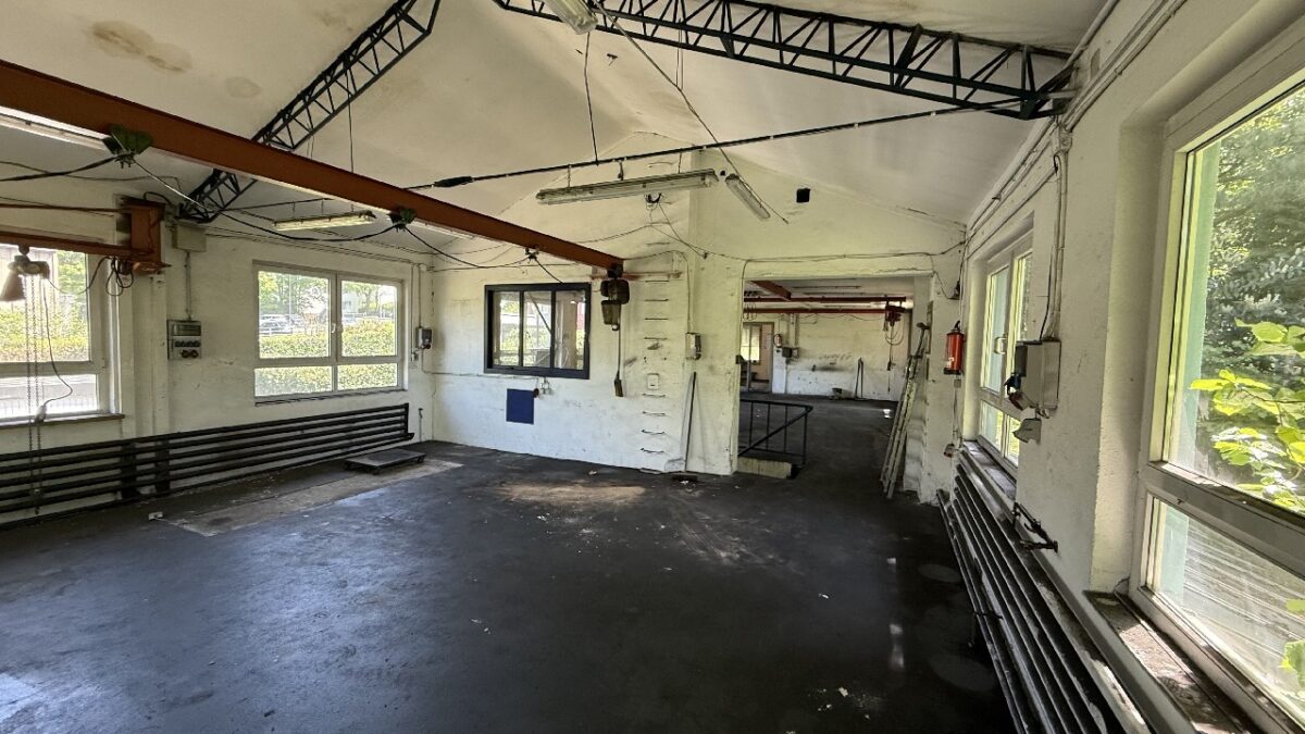 JA, zur Werkshalle mit Büro und Garage in Solingen – Bild: 24829