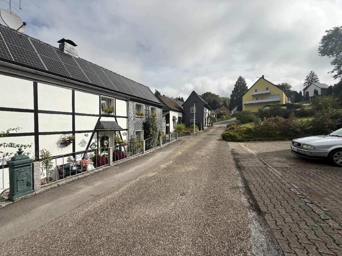 JA, zum attraktiven Baugrundstück in ruhiger Lage von Solingen-Widdert! – Bild: 24900