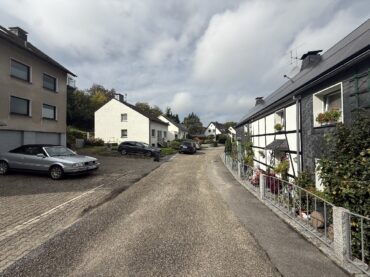 JA, zum attraktiven Baugrundstück in ruhiger Lage von Solingen-Widdert! – Bild: 24901