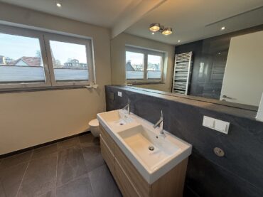 JA, zur exklusiven Penthousewohnung mit großer Dachterrasse und 2 TG-Stellplätzen in Solingen-Ohligs – Bild: 24798