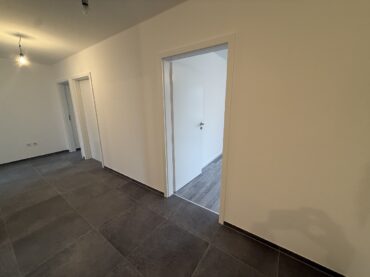 JA, zum 4-Familienhaus mit Garagen in zentraler Lage von Solingen-Ohligs! – Bild: 25066