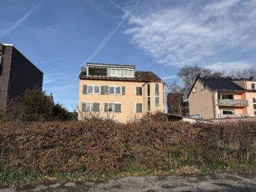 JA, zum 4-Familienhaus mit Garagen in zentraler Lage von Solingen-Ohligs! – Bild: 25048