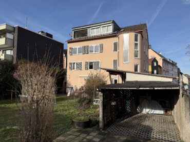 JA, zum 4-Familienhaus mit Garagen in zentraler Lage von Solingen-Ohligs! – Bild: 25049