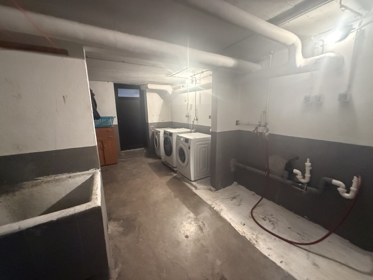 JA, zum 4-Familienhaus mit Garagen in zentraler Lage von Solingen-Ohligs! – Bild: 25074