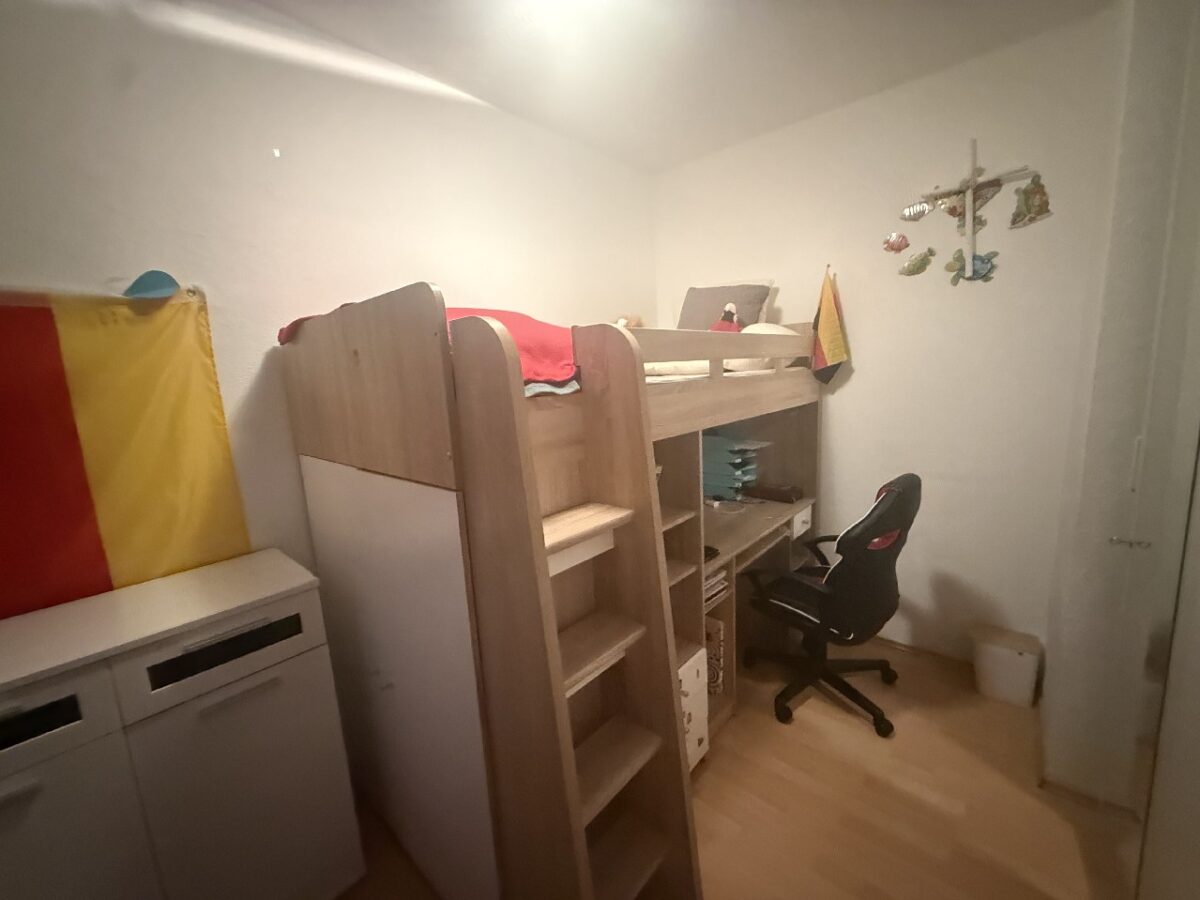 JA, zum 4-Familienhaus mit Garagen in zentraler Lage von Solingen-Ohligs! – Bild: 25061