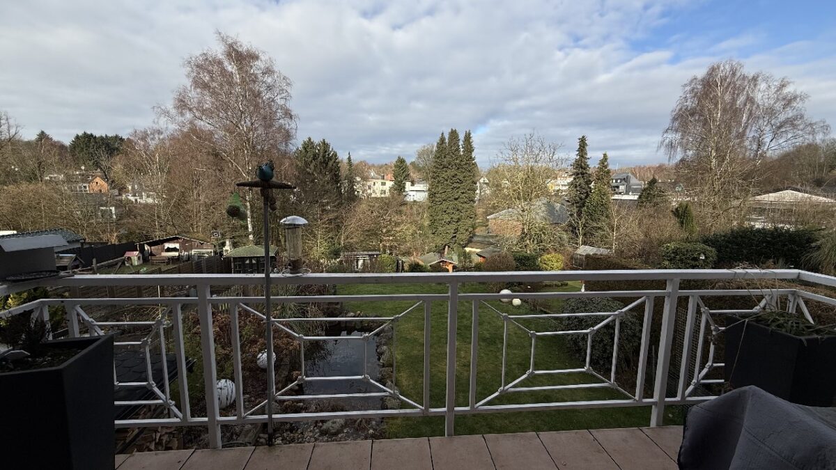 JA, zur ruhig gelegenen Doppelhaushälfte mit Garage, großer Terrasse und Garten in Solingen-Gräfrath – Bild: 24813