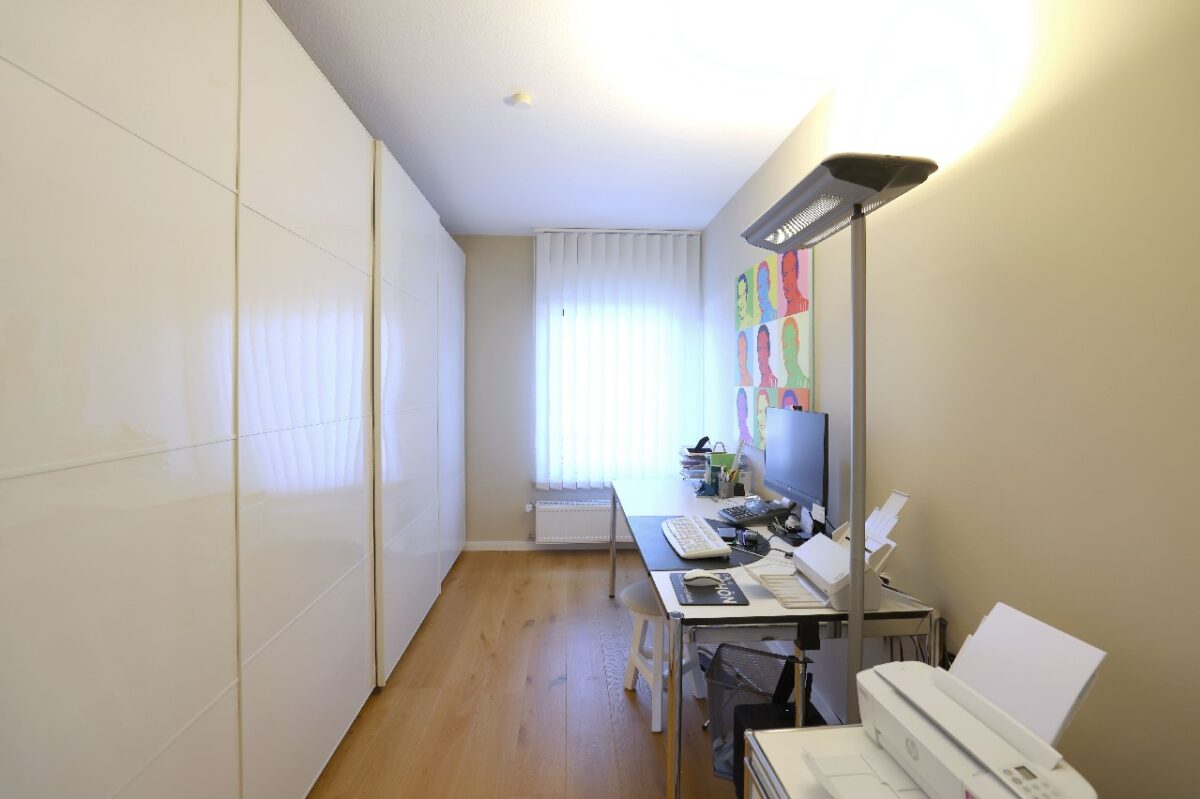 JA, zum TOP-gepflegten Ein-/ Zweifamilienhaus mit Doppelgarage und Garten in Solingen-Merscheid! – Bild: 24881