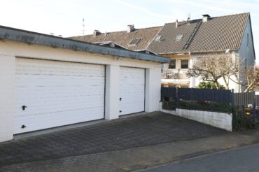 JA, zum TOP-gepflegten Ein-/ Zweifamilienhaus mit Doppelgarage und Garten in Solingen-Merscheid! – Bild: 24863