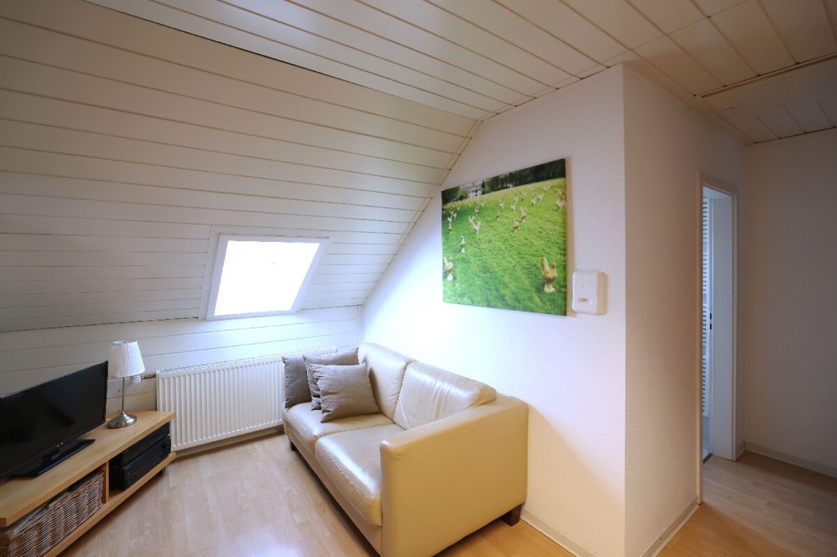 JA, zum TOP-gepflegten Ein-/ Zweifamilienhaus mit Doppelgarage und Garten in Solingen-Merscheid! – Bild: 24884