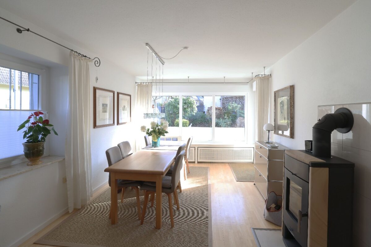 JA, zum TOP-gepflegten Ein-/ Zweifamilienhaus mit Doppelgarage und Garten in Solingen-Merscheid! – Bild: 24868