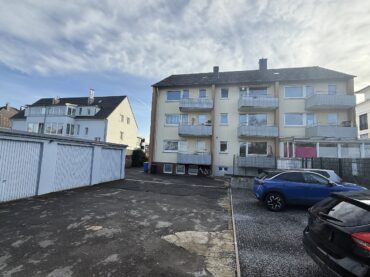 JA, zum großen Wohnhaus mit Balkonen, Garagen und Stellplätzen in begehrter Lage von Solingen-Ohligs – Bild: 25283