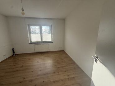 JA, zur gemütlichen 2-Zimmer-Wohnung mit Stellplatz in zentraler Lage in Solingen-Katternberg! – Bild: 25336