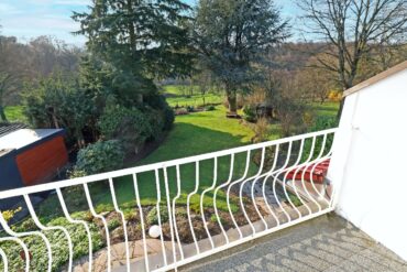 JA, zum modernisierten Einfamilienhaus mit Garage, Carport und großem Garten an der Stadtgrenze Haan – Bild: 25554
