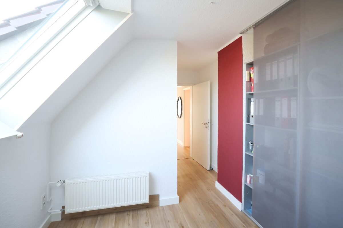 JA, zum modernisierten Einfamilienhaus mit Garage, Carport und großem Garten an der Stadtgrenze Haan – Bild: 25559