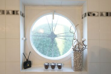 JA, zum modernisierten Einfamilienhaus mit Garage, Carport und großem Garten an der Stadtgrenze Haan – Bild: 25541