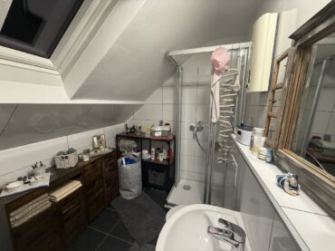 JA, zu den drei TOP-gepflegten Mehrfamilienhäusern mit Garage und Stellplätzen in Solingen-Gräfrath! – Bild: 25729