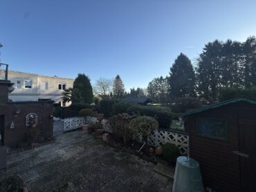 JA, zu den drei TOP-gepflegten Mehrfamilienhäusern mit Garage und Stellplätzen in Solingen-Gräfrath! – Bild: 25697