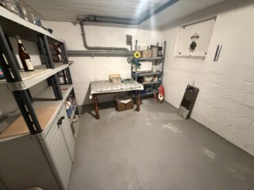 JA, zum Einfamilienhaus mit Einliegerwohnung, großem Garten und Garage Nähe Klinikum! – Bild: 25641