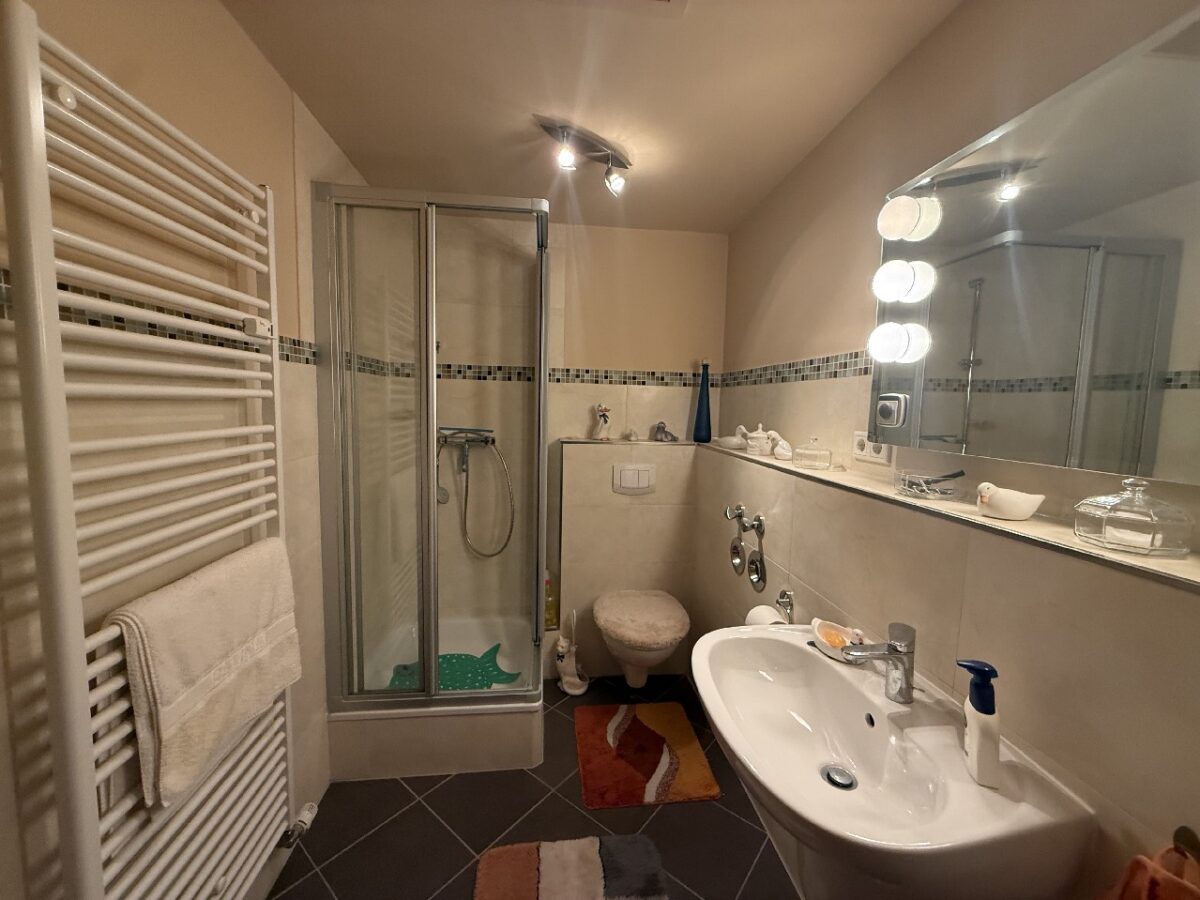 JA, zum Einfamilienhaus mit Einliegerwohnung, großem Garten und Garage Nähe Klinikum! – Bild: 25636