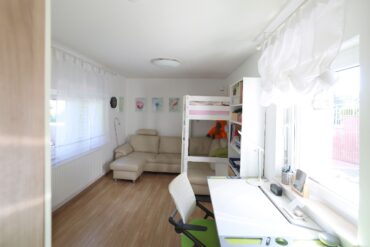 JA, zur neuwertigen Maisonettewohnung mit Terrasse, Garten + 2 KFZ-Stellplätzen in Solingen-Gräfrath – Bild: 26139