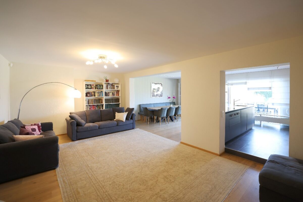 JA, zur neuwertigen Maisonettewohnung mit Terrasse, Garten + 2 KFZ-Stellplätzen in Solingen-Gräfrath – Bild: 26140